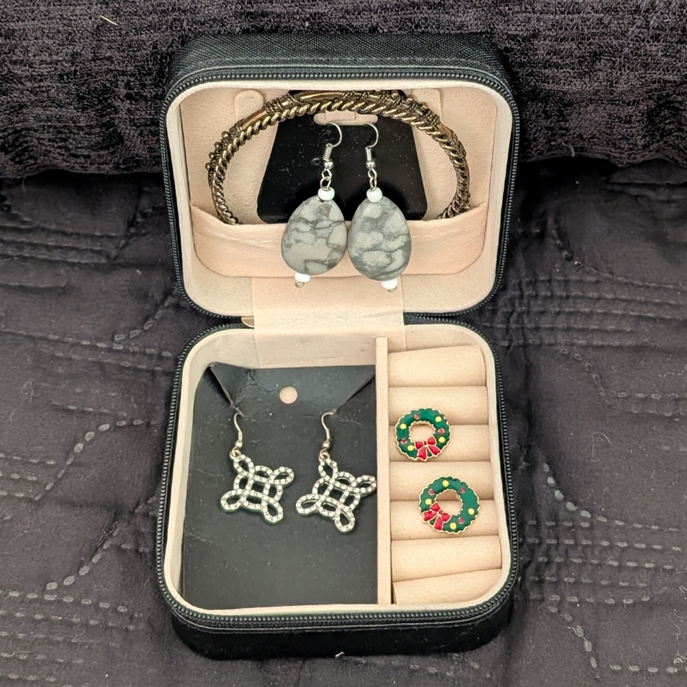 Chic Silver and Black Earrings Set